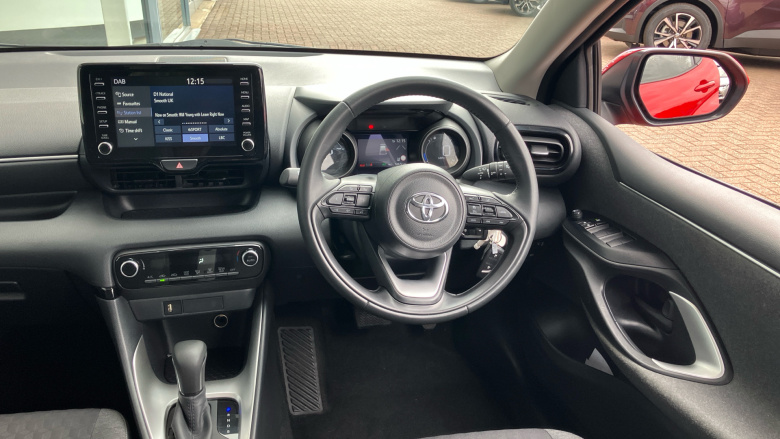 Toyota Yaris 1.5 Hybrid Design 5dr CVT Hybrid Hatchback